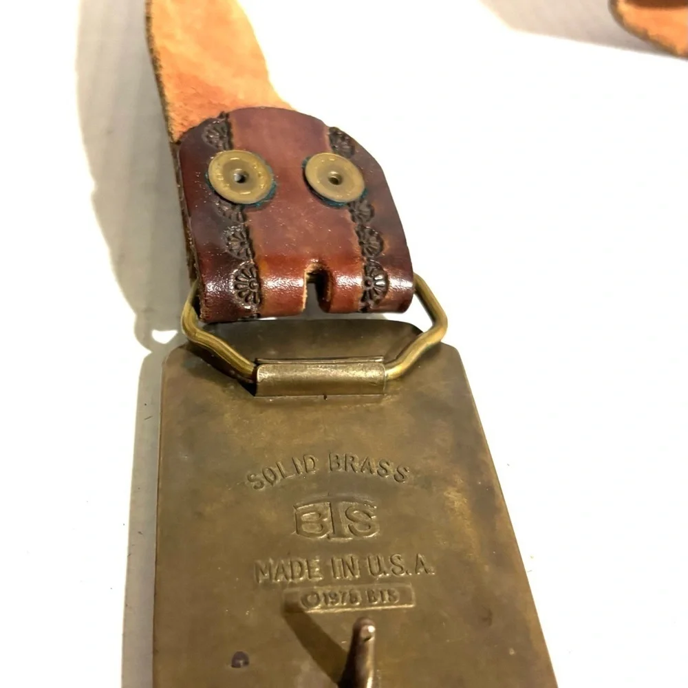 Vintage unisex Brown Embossed Leather Belt